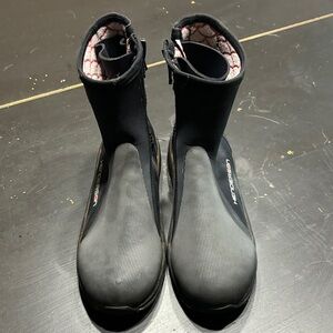 Henderson Aquatics Diving Boots size 13